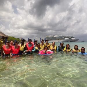 customers in water at sds
