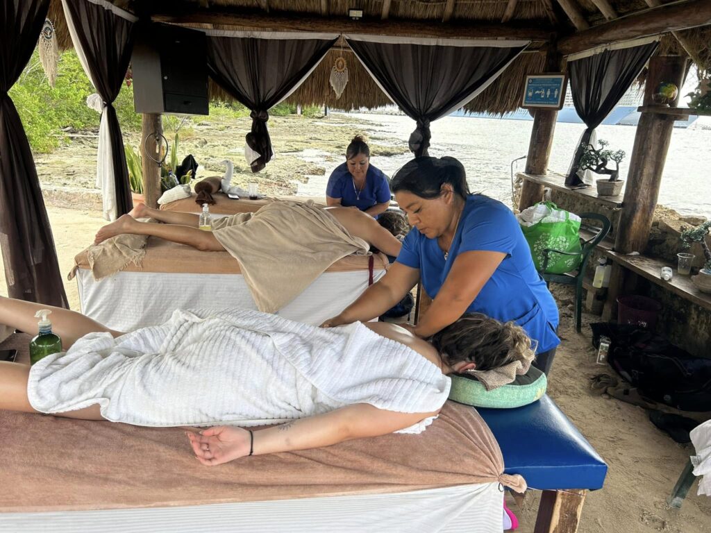 del mar spa at Sand Dollar Sports