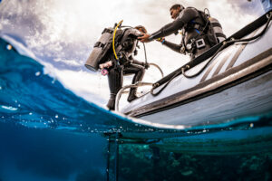 boat diving