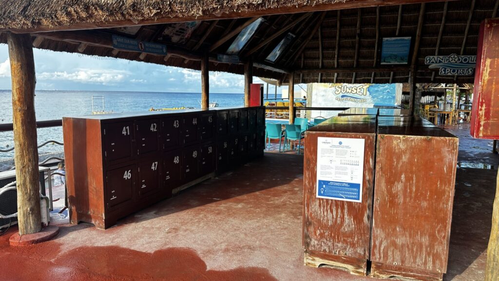 sand dollar sports lockers