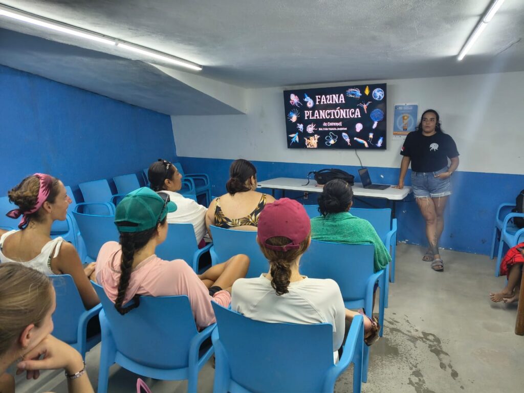 PADI Women's Day Sand Dollar Sports