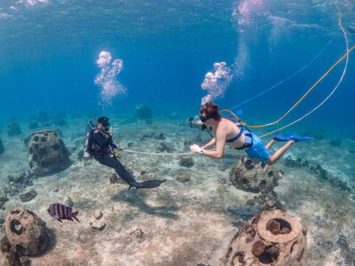 snuba divers